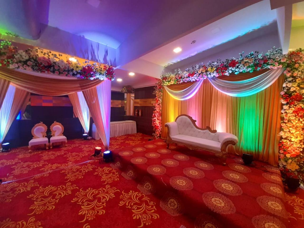 Hotel Mumbai House Juhu, Santacruz West, Mumbai Ngoại thất bức ảnh
