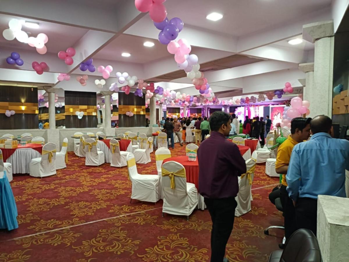 Hotel Mumbai House Juhu, Santacruz West, Mumbai Ngoại thất bức ảnh