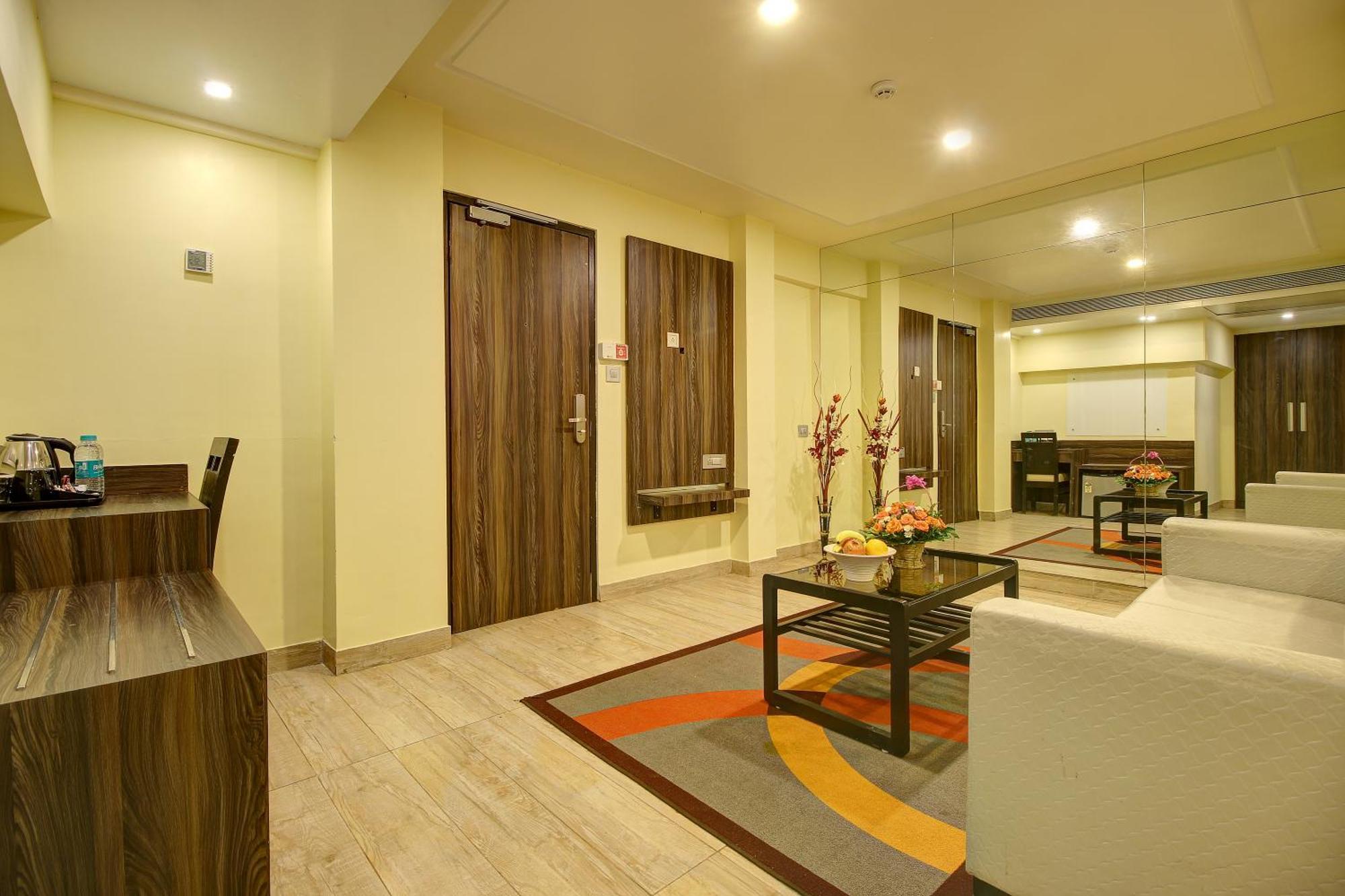 Hotel Mumbai House Juhu, Santacruz West, Mumbai Phòng bức ảnh